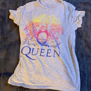 Graphic rainbow Queen T-Shirt